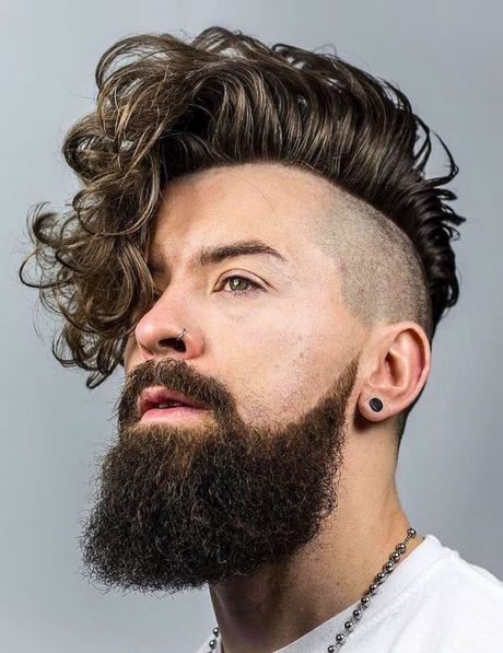 2022 frizurák férfiak számára