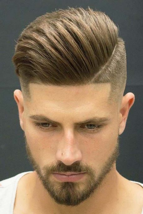 Férfi professzionális frizurák 2023