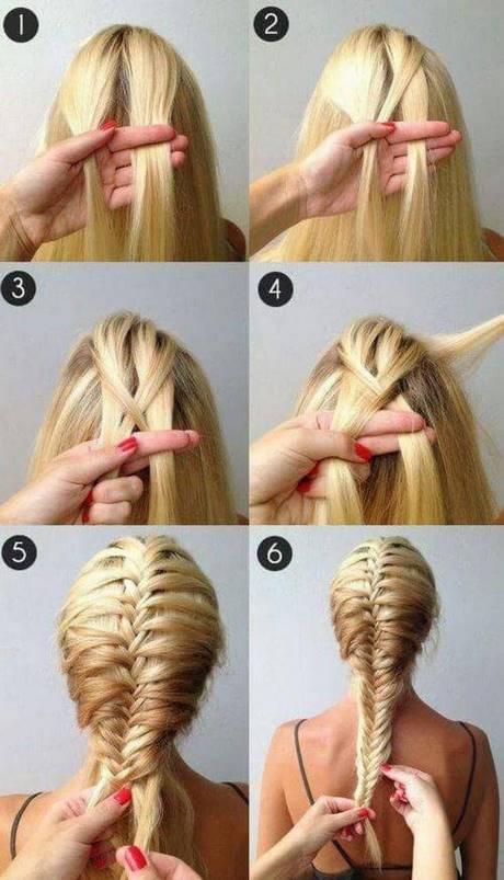 A legegyszerűbb módja annak, hogy a haját egy zsinórra fonja