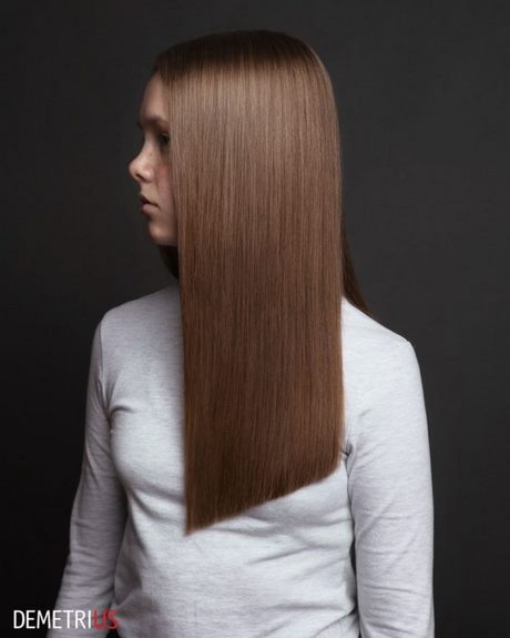 Modern frizurák hosszú hajra 2021