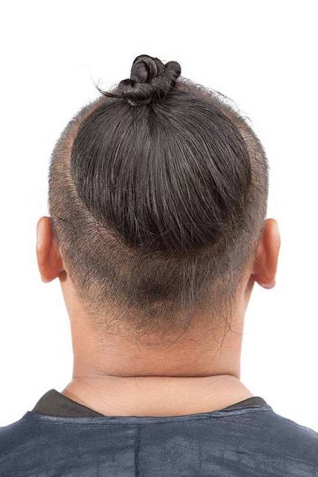 Egy kis frizura egy férfi számára