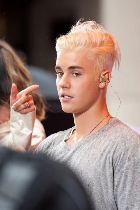 Justin Bieber rövid frizurája