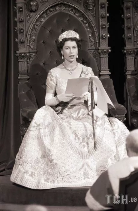 I. Erzsébet királynő frizurái