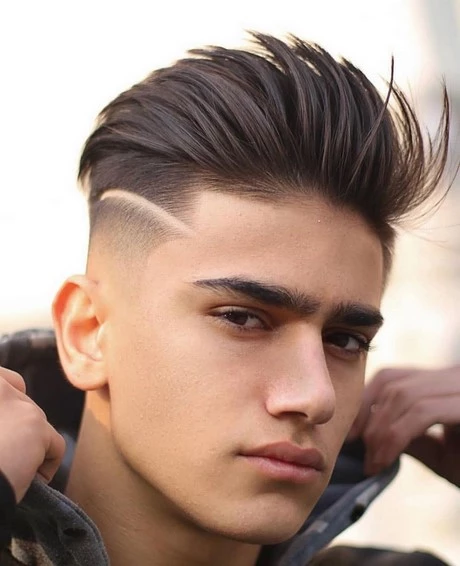 Rövid frizurák tizenéves fiúk számára