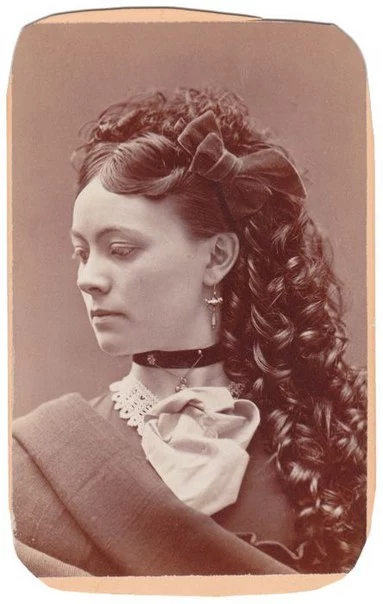 Viktoriánus frizurák