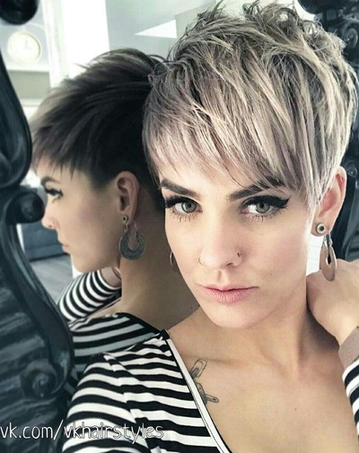 A legjobb közepes haircut nők