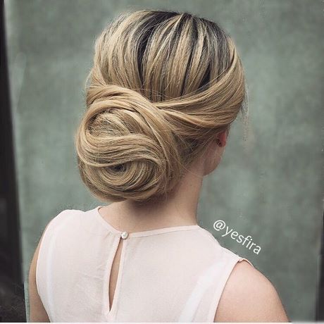 Elegáns esküvői updos