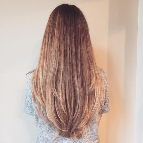 Hosszú rétegek hosszú haj