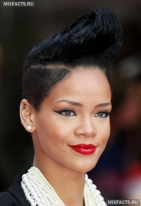 Rihanna rövid frizura