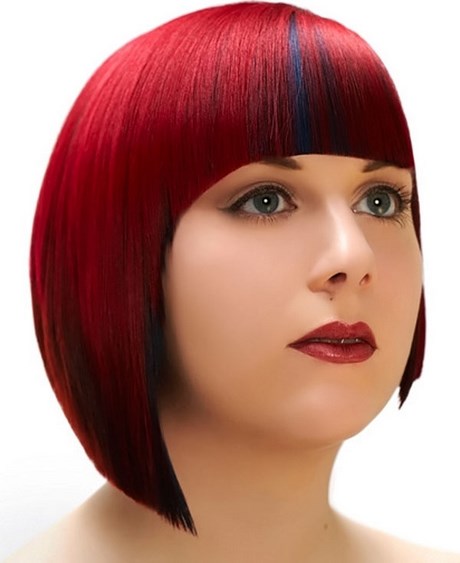 Rövid piros női frizurák