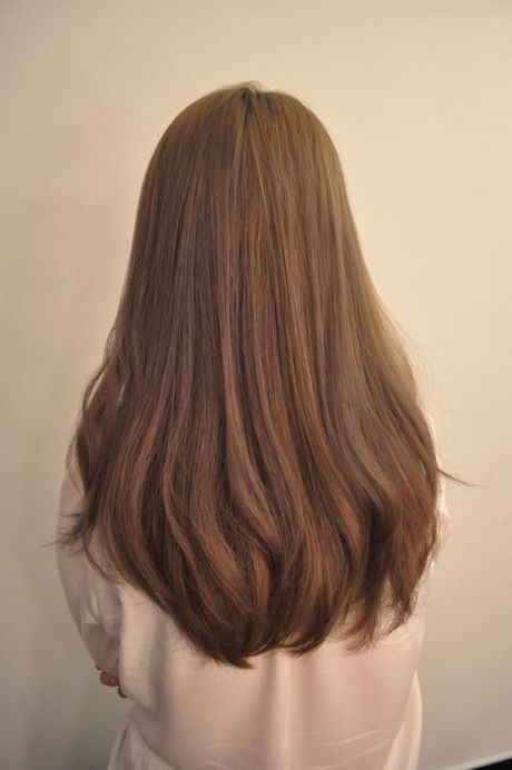 V alakú, hosszú haj, hajvágás