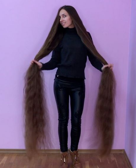 Nagyon hosszú haj vágás