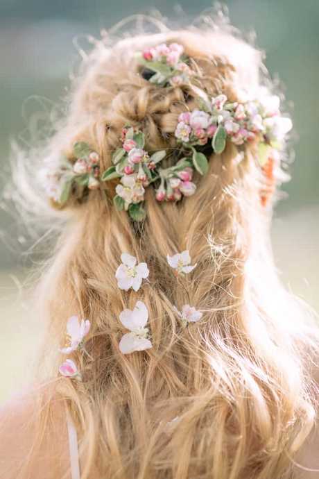 Esküvői haj virágok