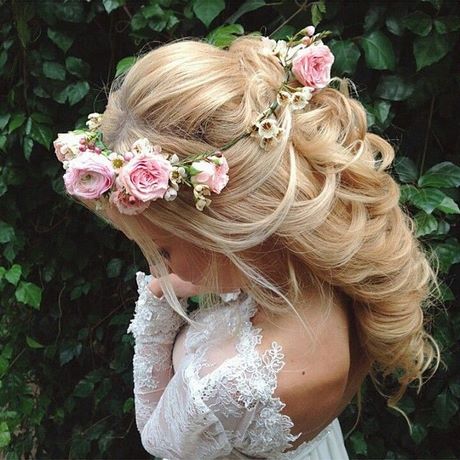Esküvői haj, virág