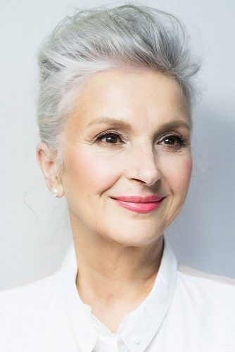 2023 rövid frizurák 40 év feletti nők számára
