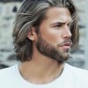 Közepes frizurák férfiaknak