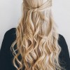 Könnyű frizurák közepes hosszúságú hajra