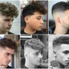 Rövid frizurák a férfiak göndör haj